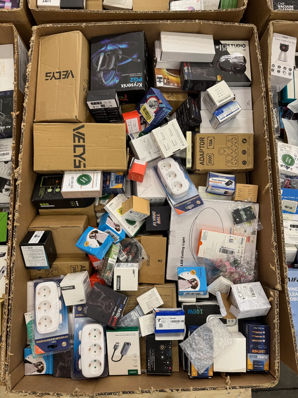 Amazon paleta 92 — mix zboží, 122 kg