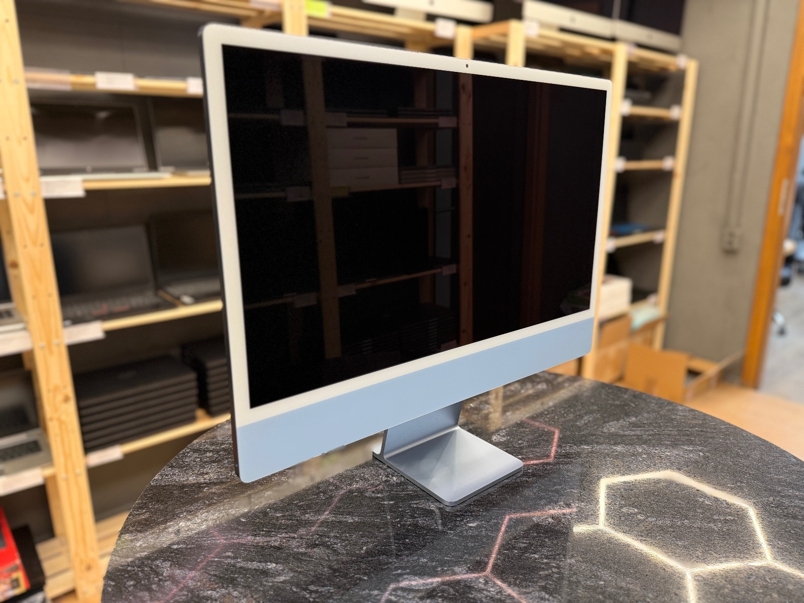 Apple iMac Retina 4.5K, 24" 2021, 2 TBT3, M1/8GB/256GB SSD/Blue